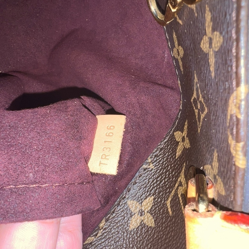 LV Montaigne 2 way from 2016 Collection, excellent condition! - Picture 8 of 12
